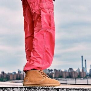 UGG Neumel Suede Men's
Boots - Chestnut, US 9